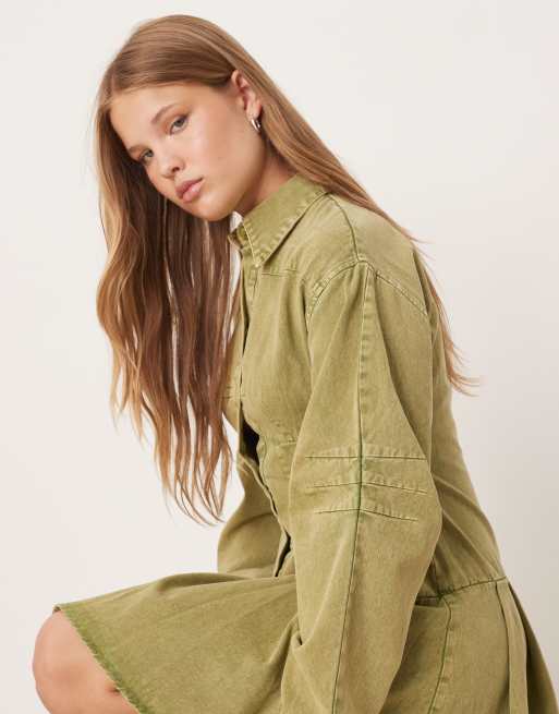 ASOS DESIGN - Vestito camicia corto verde slavato stretto in vita a maniche lunghe, 2 di 4