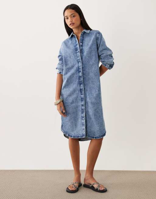 ASOS DESIGN - Vestito camicia midi in denim lavaggio acido, 2 di 4