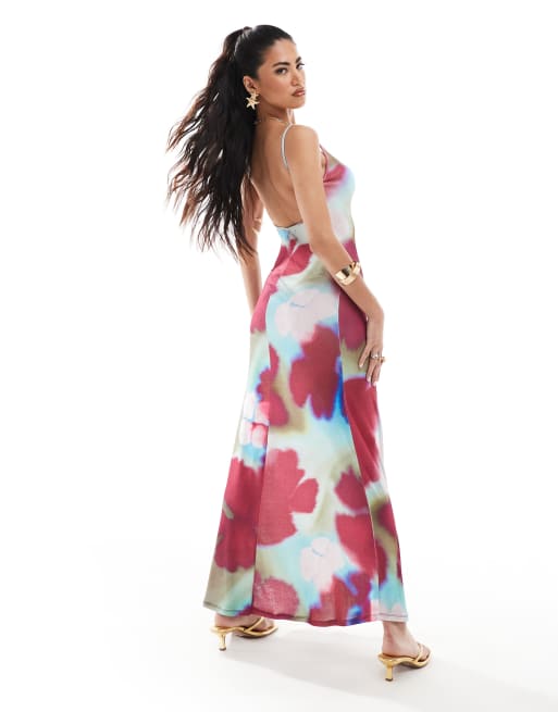 ASOS DESIGN - Vestito con spalline sottili attillato con stampa a fiori sfumata con scollo sul retro