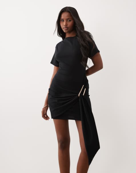 ASOS DESIGN - Vestito corto a maniche corte nero con dettagli in metallo oro - view 1