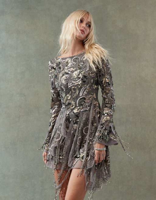 ASOS DESIGN - Vestito corto a maniche lunghe decorato con applicazioni drappeggiate e frange color argento, 2 di 4
