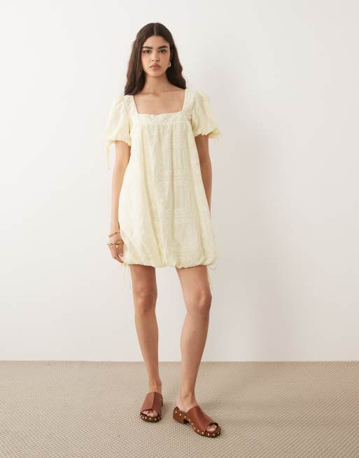 ASOS DESIGN - Vestito corto a palloncino giallo limone con scollo squadrato e ricamo, 3 di 4