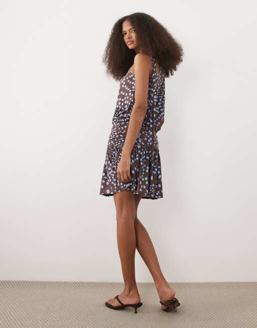 ASOS DESIGN - Vestito corto a pois con allacciatura al collo e gonna a ruota, 4 di 4