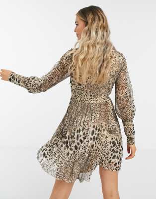 Vestito corto a portafoglio a pieghe con pinces sulle maniche e stampa animalier-Multicolore - ASOS DESIGN  donna Multicolore - immagine1