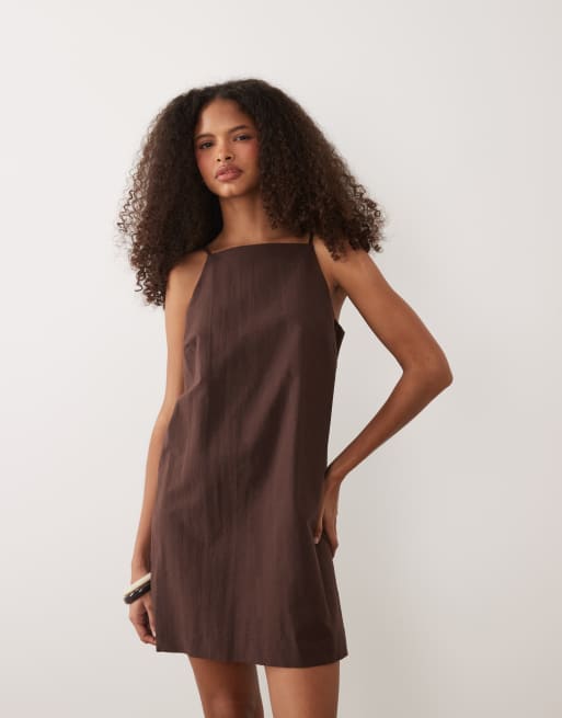 ASOS DESIGN - Vestito corto a trapezio in lino color cioccolato