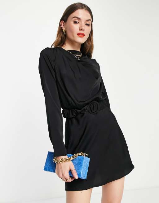 ASOS DESIGN - Vestito corto accollato a maniche lunghe in raso drappeggiato con cintura arricciata