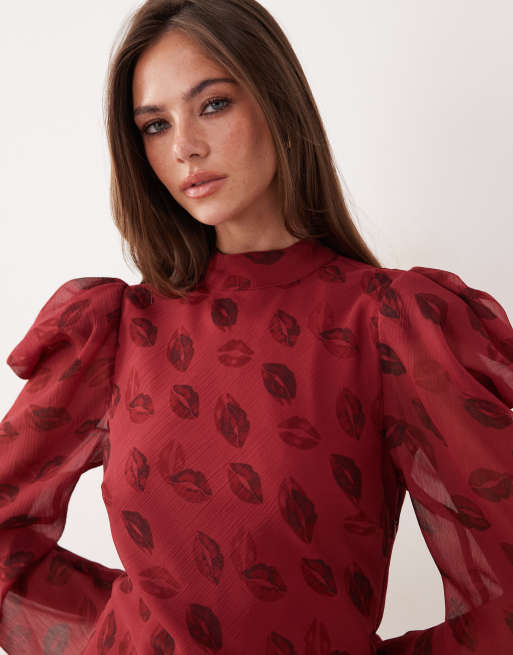 ASOS DESIGN - Vestito corto accollato rosso scuro con stampa di labbra, 3 di 4