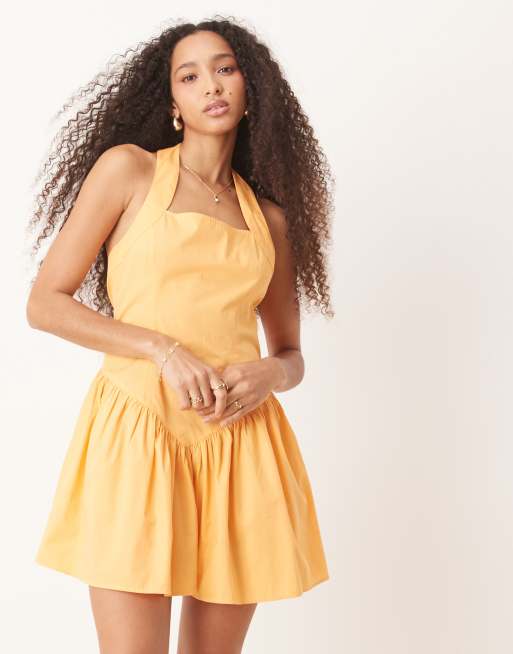 ASOS DESIGN - Vestito corto allacciato al collo color mandarino con volant sull'orlo, 2 di 4