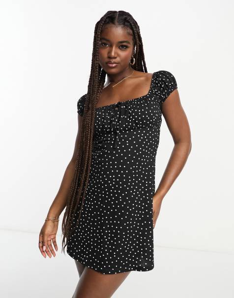ASOS DESIGN - Vestito corto arricciato con maniche ad aletta e laccetti a pois - view 1