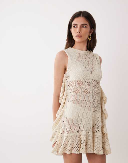 ASOS DESIGN - Vestito corto color crema con orlo con volant e cuciture in pizzo