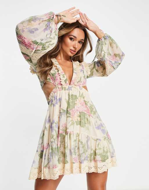 ASOS DESIGN - Vestito corto con finiture in pizzo e strampa floreale