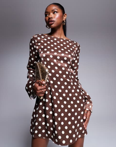 ASOS DESIGN - Vestito corto con maniche svasate in raso marrone cioccolato a pois - view 1