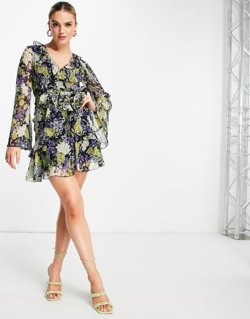 ASOS DESIGN - Vestito corto con volant allacciato in vita, con maniche svasate e stampa a fiori