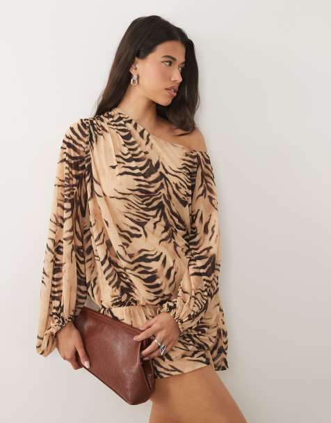 ASOS DESIGN - Vestito corto extra largo in chiffon elasticizzato con stampa zebrata e maniche a pipistrello - view 1