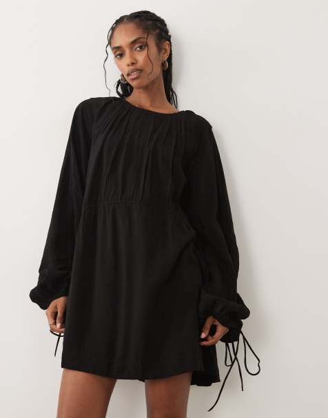 ASOS DESIGN - Vestito corto girocollo nero con arricciatura in vita e maniche a campana - view 1