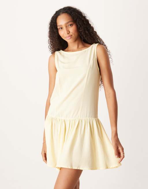 ASOS DESIGN - Vestito corto in misto lino color latticello con vita scesa