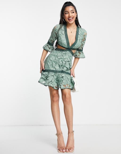 ASOS DESIGN - Vestito corto in pizzo verde salvia con finiture circolari e cut-out, 4 di 4