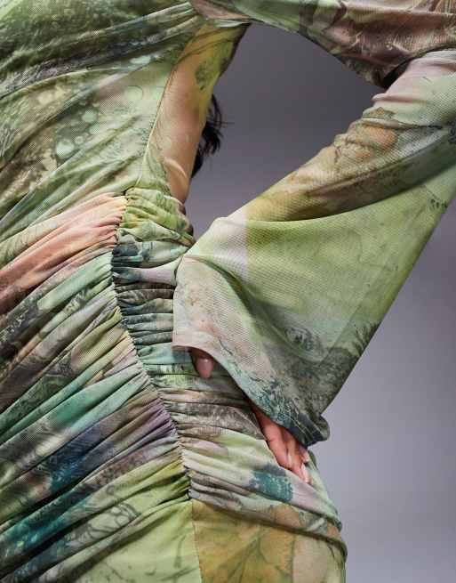 ASOS DESIGN - Vestito corto in rete con stampa astratta con spalle scoperte e maniche svasate con volant , 4 di 4
