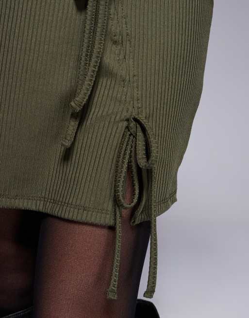 ASOS DESIGN - Vestito corto kaki asimmetrico aderente allacciato sul davanti, 3 di 4