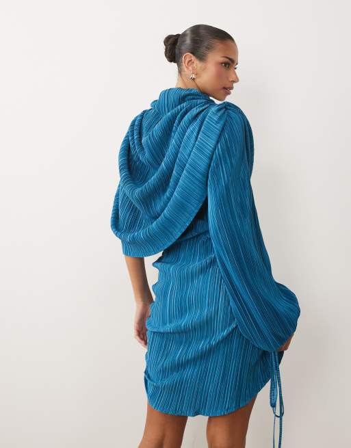 ASOS DESIGN - Vestito corto plissé con maniche a mantella asimmetriche blu ottanio, 4 di 4