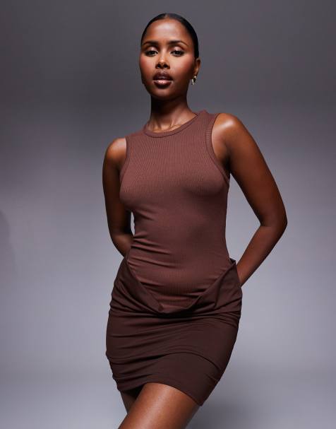 ASOS DESIGN - Vestito corto senza maniche color cioccolato a coste con gonna fasciante - view 1