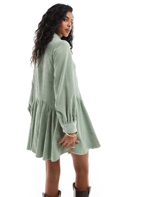 ASOS DESIGN - Vestito corto stile grembiule verde salvia a coste con fondo peplo, 4 di 4