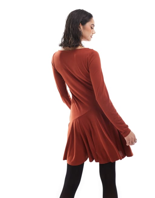 ASOS DESIGN - Vestito corto stile skater accollato a maniche lunghe bordeaux, 4 di 4