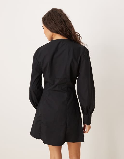 ASOS DESIGN - Vestito corto stretto in vita nero con scollo rotondo e bottoni, 3 di 4