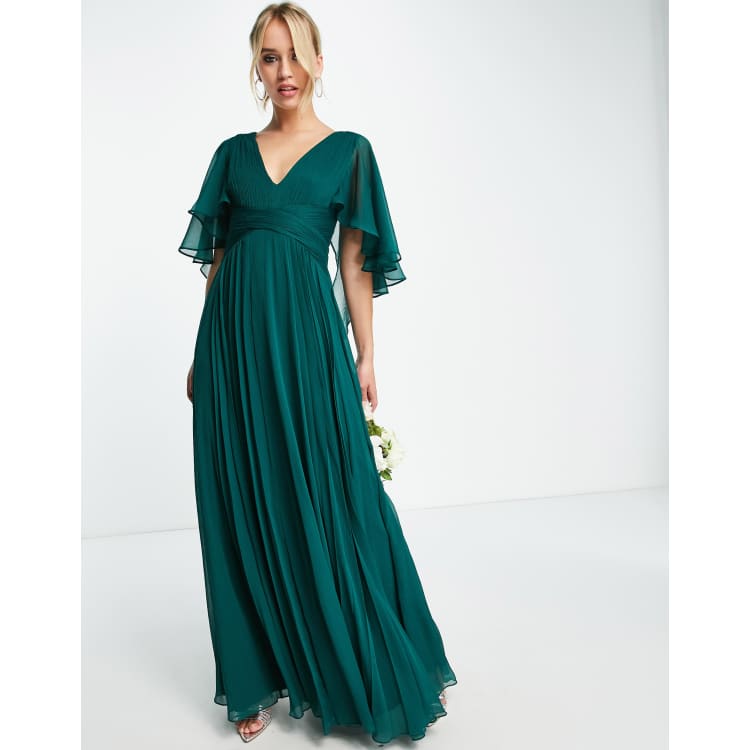 ASOS DESIGN Vestito da damigella verde bosco lungo drappeggiato con maniche svasate effetto mantella e corpino arricciato e avvolgente in vita
