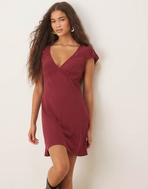 ASOS DESIGN - Vestito da giorno corto con maniche a sbuffo bordeaux, 2 di 4