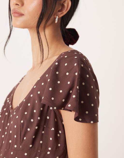 ASOS DESIGN - Vestito da giorno corto con orlo godet marrone a pois, 3 di 4