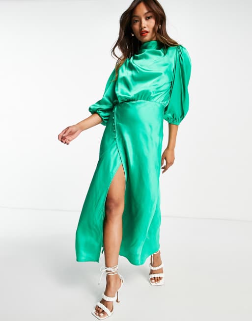 ASOS DESIGN - Vestito da giorno midi con scollo ad anello in raso a pieghe verde smeraldo con maniche a sbuffo 