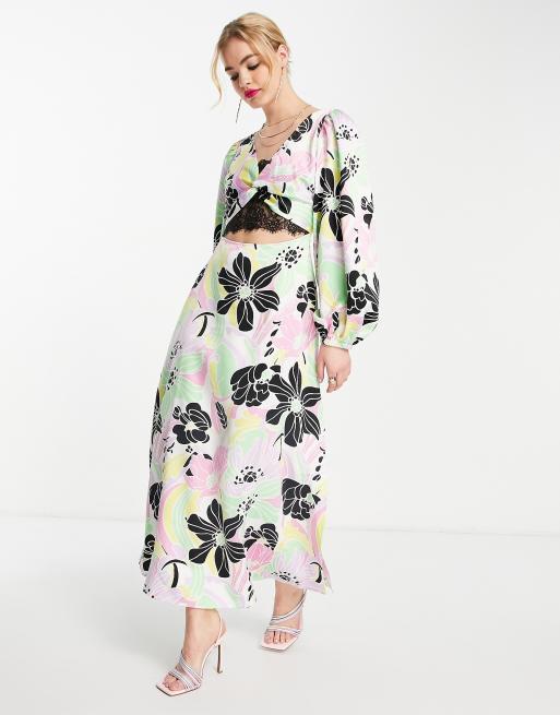 ASOS DESIGN - Vestito da giorno midi in raso con stampa vivace a fiori e inserto in pizzo
