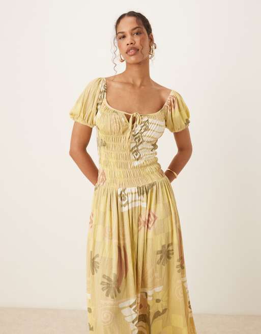 ASOS DESIGN - Vestito da giorno milkmaid midi raccolto in vita con maniche a sbuffo in tessuto stropicciato con stampa di cartoline color pastello