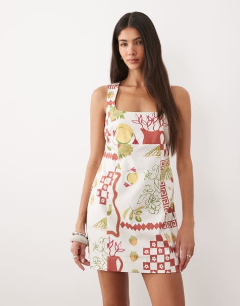 ASOS DESIGN - Vestito estivo corto strutturato in cotone con scollo squadrato e stampa mista di fragole - view 1