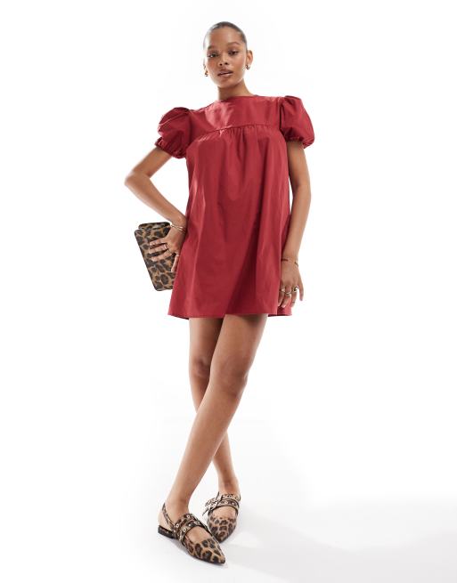 ASOS DESIGN - Vestito grembiule babydoll in popeline rosso con maniche a sbuffo, 2 di 4