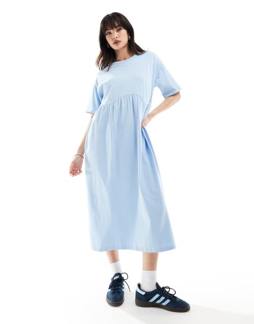 ASOS DESIGN - Vestito grembiule midi a maniche corte con cuciture a vista color azzurro chiaro slavato