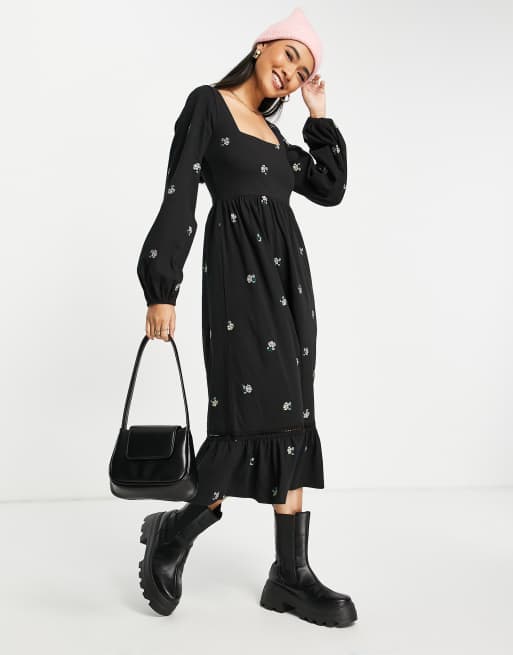 ASOS DESIGN - Vestito grembiule midi con scollo squadrato nero con ricami a fiori  