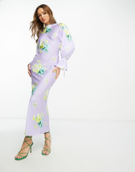ASOS DESIGN - Vestito in raso lilla a fiori con gonna al polpaccio, scollo ad anello sul retro e polsini con laccetti