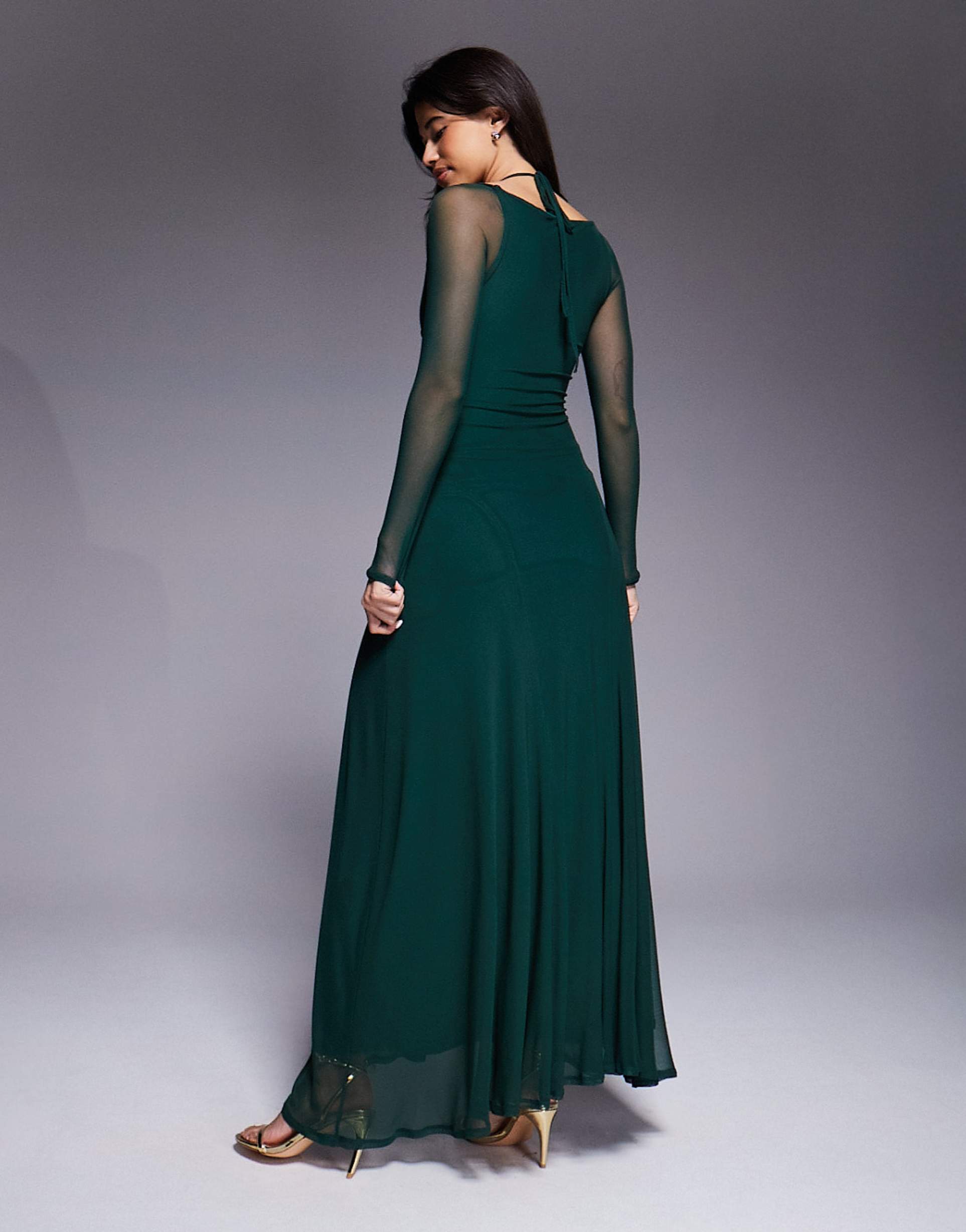 ASOS DESIGN - Vestito lungo a maniche lunghe in tessuto a rete color verde bosco con cuciture a vista e gonna a ruota