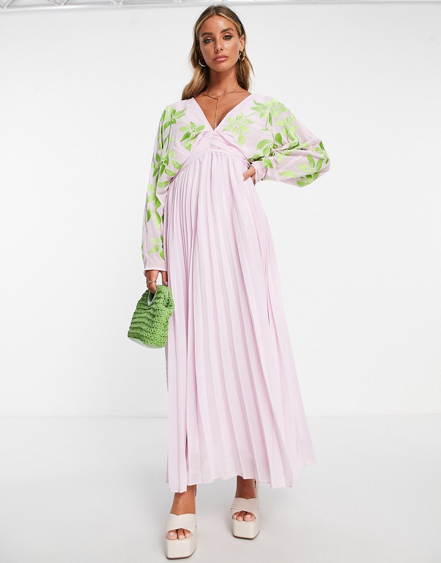 Vestito lungo a pieghe con maniche ad ali di pipistrello lilla con ricami verdi-Multicolore - ASOS DESIGN  donna Multicolore - immagine1