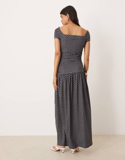 ASOS DESIGN - Vestito lungo a pois arricciato sul davanti con maniche ad aletta, 4 di 4