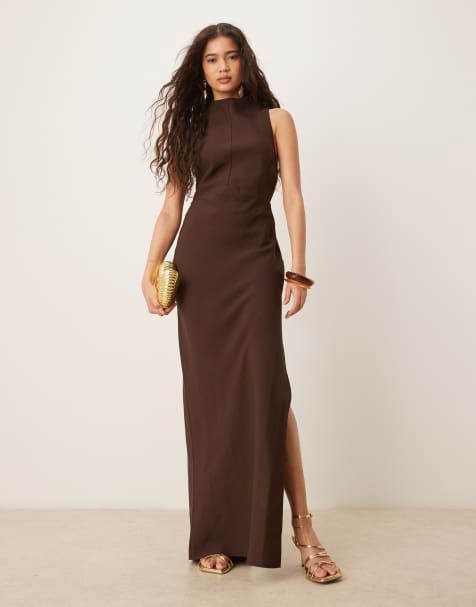 ASOS DESIGN - Vestito lungo accollato color cioccolato con finiture in metallo - view 1
