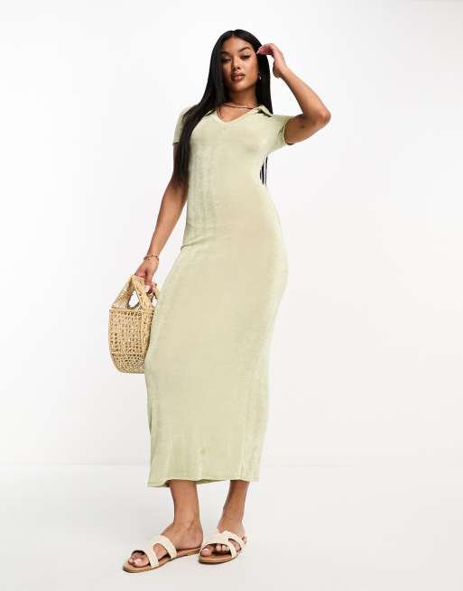 ASOS DESIGN - Vestito lungo aderente con scollo a V e colletto kaki chiaro