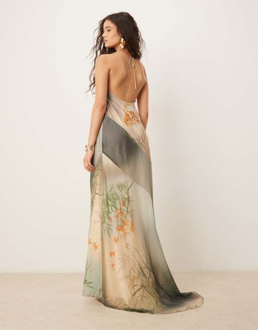 ASOS DESIGN - Vestito lungo allacciato al collo in chiffon con stampa tigrata e cuciture a vista, 2 di 4