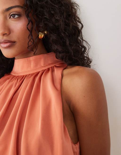 ASOS DESIGN - Vestito lungo allacciato al collo in raso color rame, 4 di 4