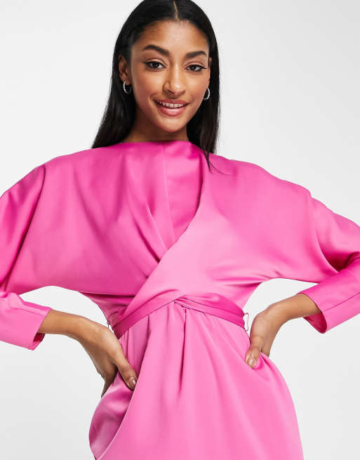 ASOS DESIGN - Vestito lungo avvolgente con maniche a pipistrello in raso rosa vivace, 3 di 4