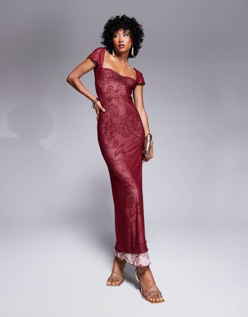 ASOS DESIGN - Vestito lungo bordeaux stampato a doppio strato in rete e pizzo con scollo a cuore