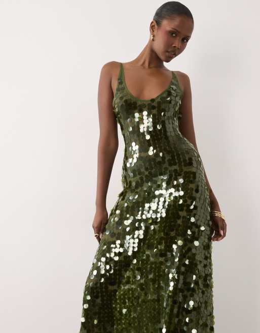 ASOS DESIGN - Vestito lungo color oliva scuro con scollo a barchetta e paillettes, 4 di 5