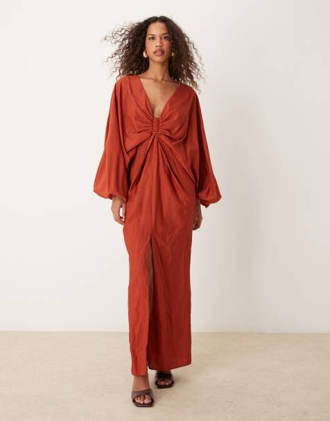 ASOS DESIGN - Vestito lungo con bustino arricciato, maniche a campana e scollo profondo color ruggine - view 1